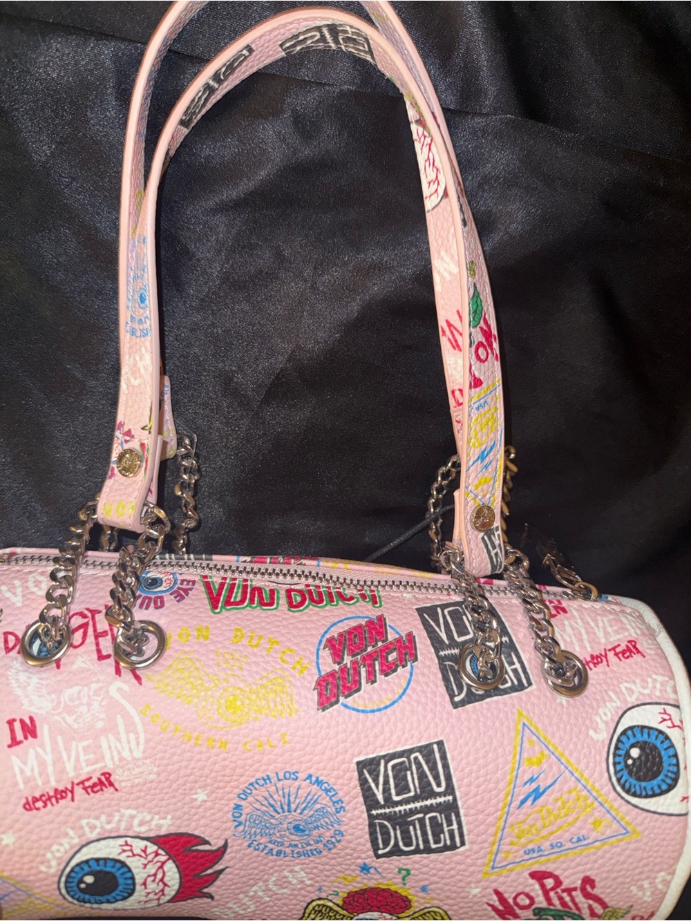 Von Dutch Pink Graphic Barrel Tote with Eye Motif - Picture 3 of 3